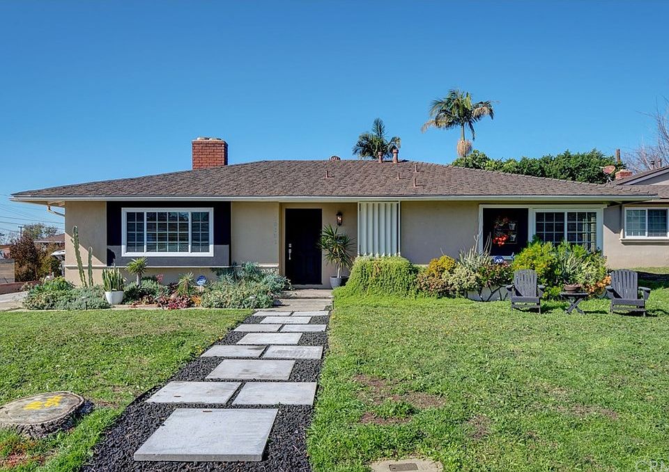 1st image of 10121 Tigrina Ave