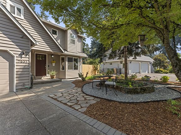 2nd image of 7532 Wimbledon Cir S