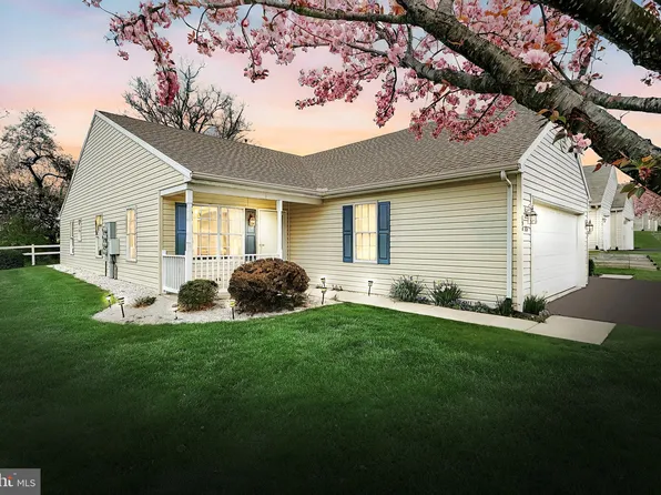 154 Furlong Way #154, Red Lion, PA 17356