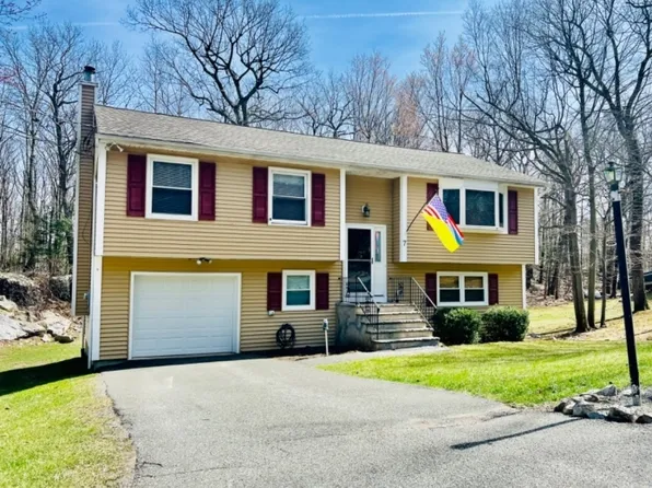 7 Forest Dr, Vernon Twp., NJ 07422