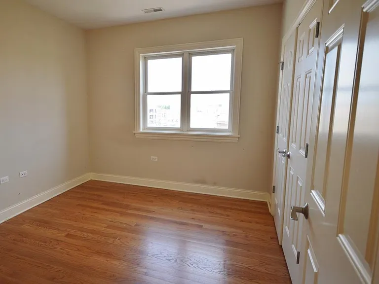 3355 N Clark St #2N — Photo 5