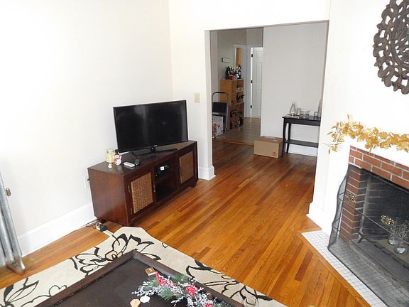 2nd image of 48 Cummings Rd #801