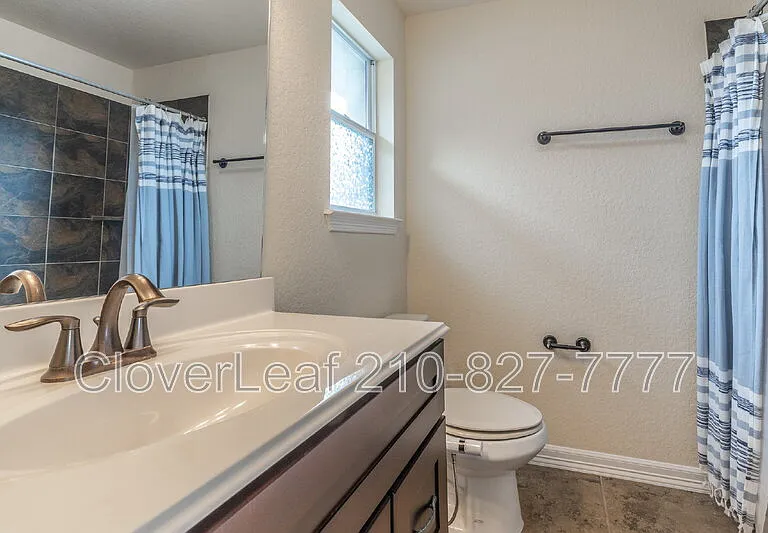 6126 Lowrie — Photo 38