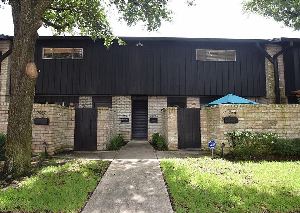 1st image of 2009 Stoney Brook Dr APT B