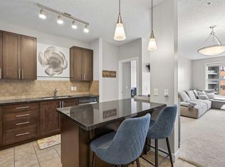 88 W Arbour Lake Rd NW #419, Calgary, AB T3G0C2