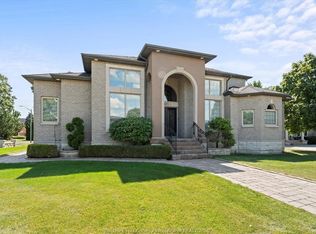 125 Links Dr, Amherstburg, ON N9V3Z3