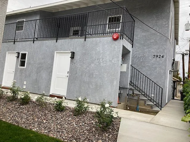 Front of the back units. Door on the left on ground floor is the laundry room.
