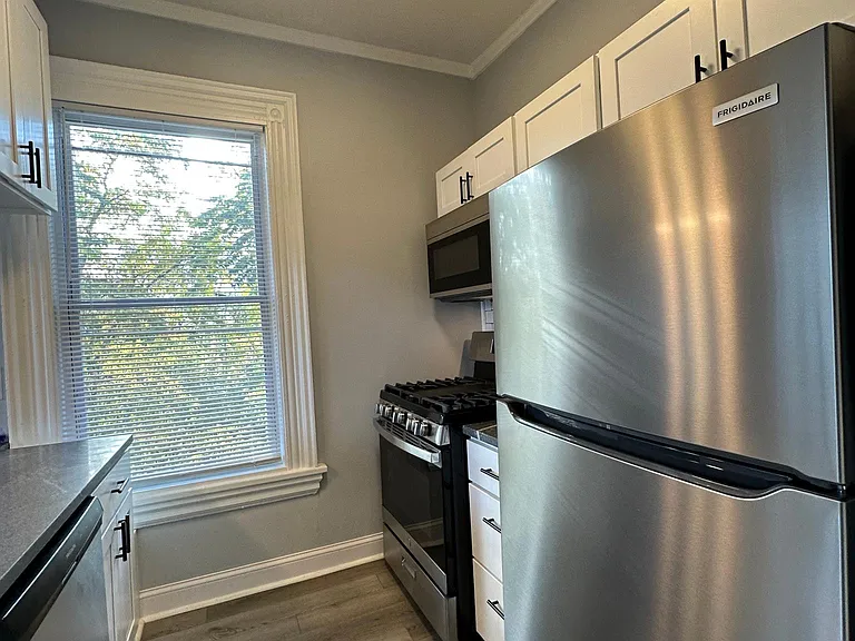 403 Oak St #3 — Photo 40