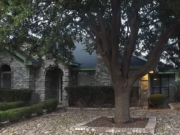 2nd image of 3404 Pinemont Dr