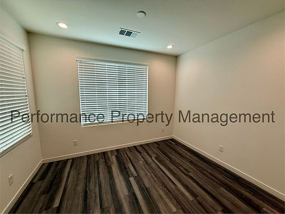 5th image of 11701 Hollybrook Ln