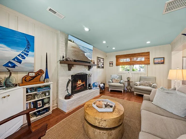421 McCants Dr — Photo 13