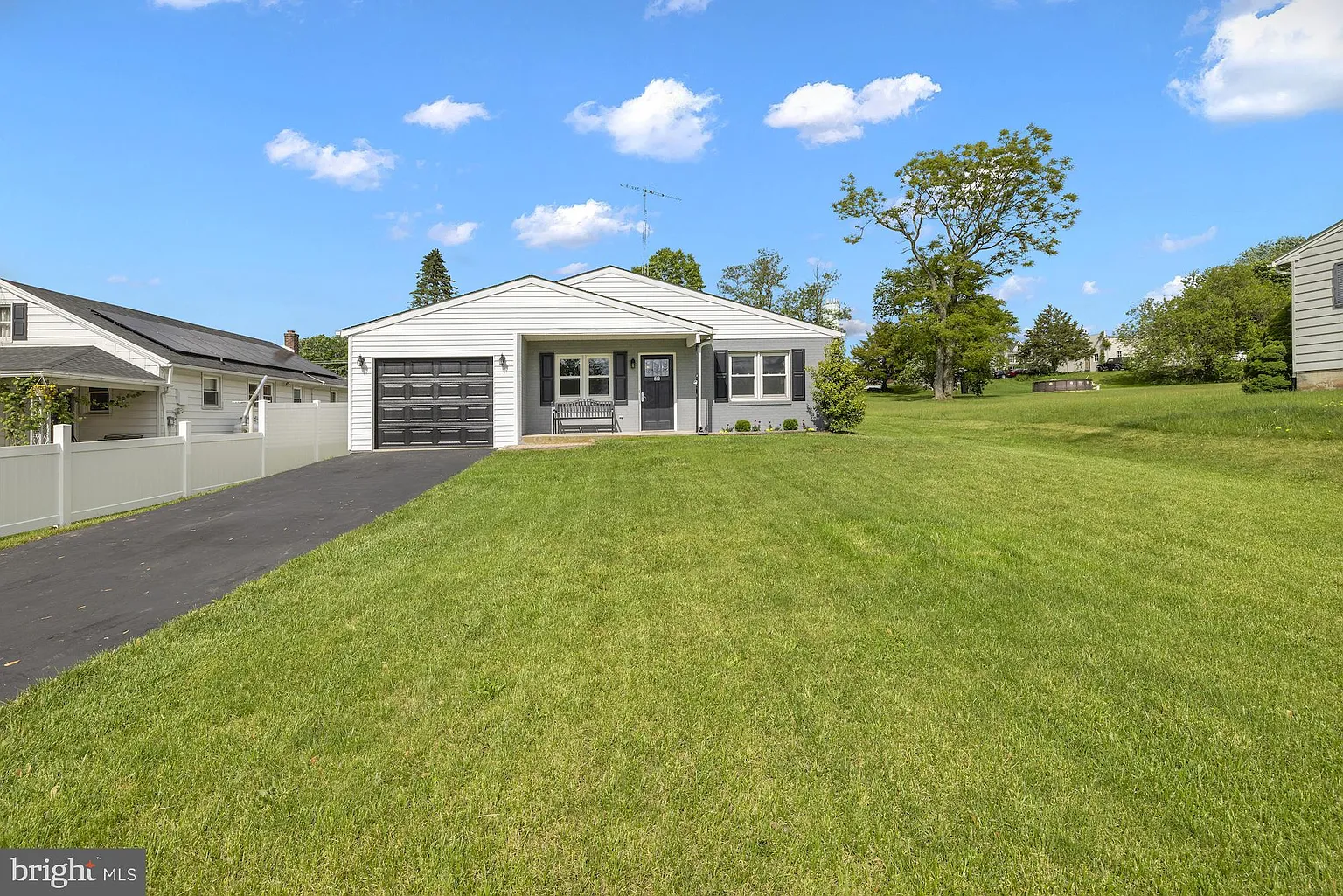 52 Memorial Dr photo 1