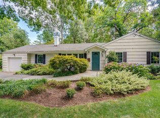 2 Quaker Path, Huntington, NY 11743