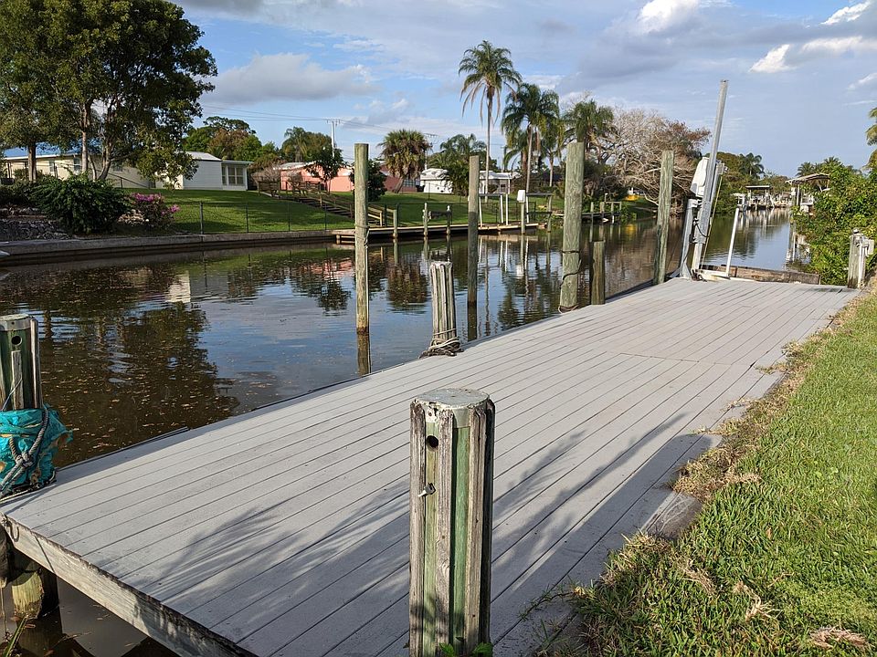 40 foot dock with ocean access