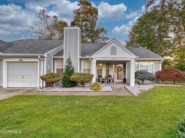1058B Buckingham Drive, Manchester, NJ 08759