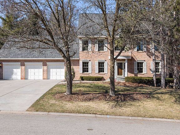 2nd image of 1340 Donegal Dr