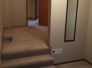750 S 3rd Ave APT 1, Sioux Falls, SD 57104