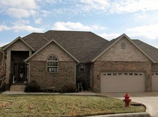 2716 W Highpoint Cir, Ozark, MO 65721