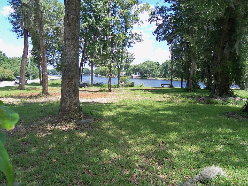 1st image of 424 Lake Asbury Dr