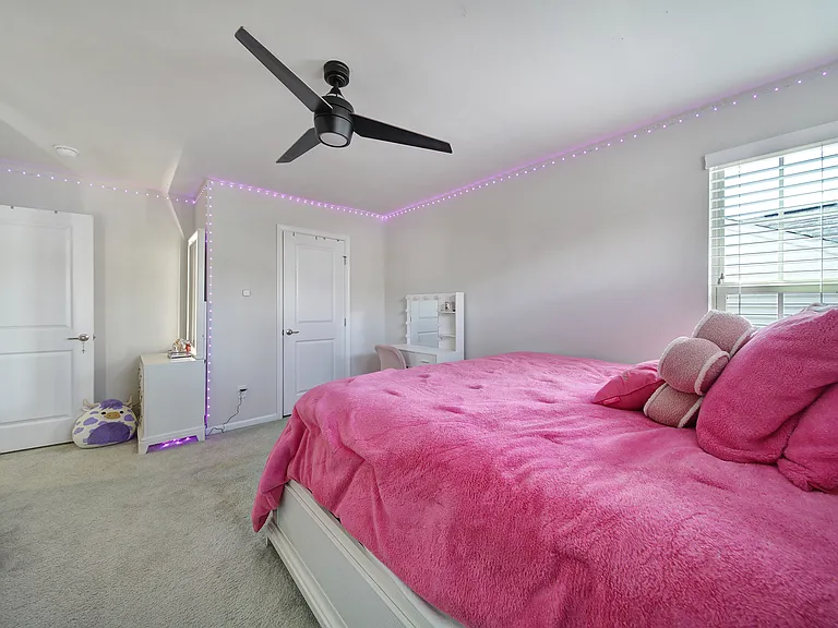 6710 Carradale Way — Photo 32