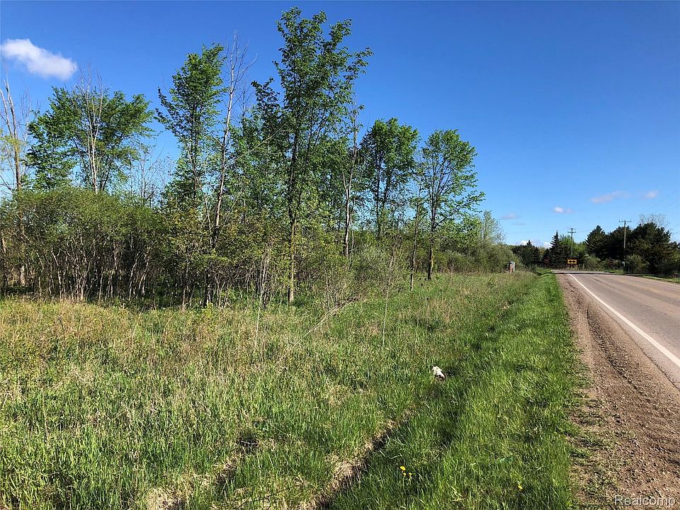 2nd image of 2371 E Graham Rd