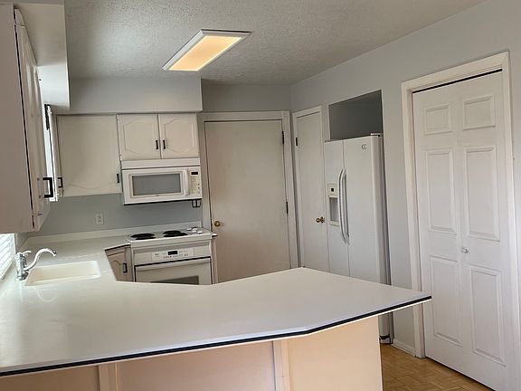 4th image of 3151 N 1075 E