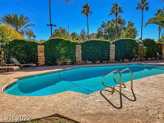 2nd image of 3135 S Mojave Rd #2