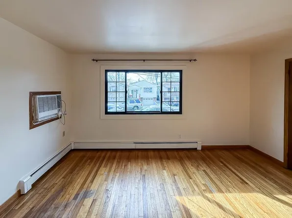 14 Suburbia Court image 20 of 21