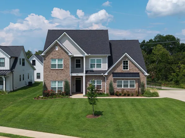 1545 Shalom St, Murfreesboro, TN 37128
