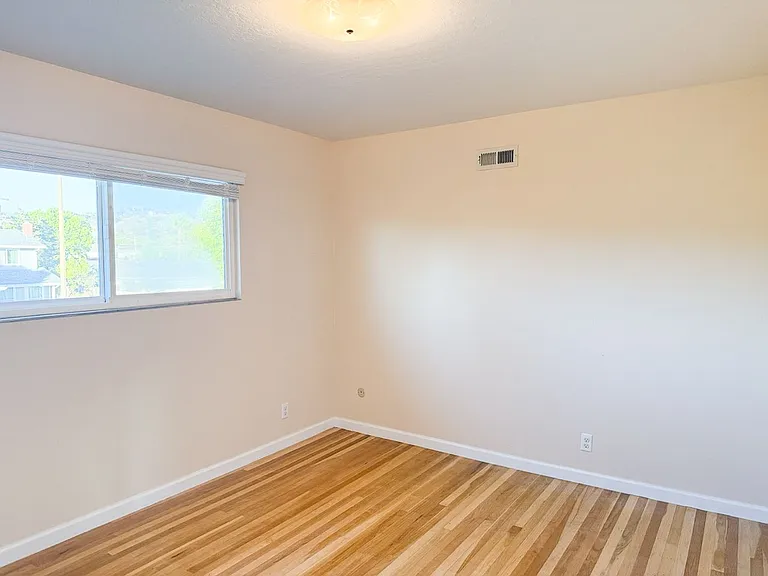 6403 Tamalpais Ave — Photo 14
