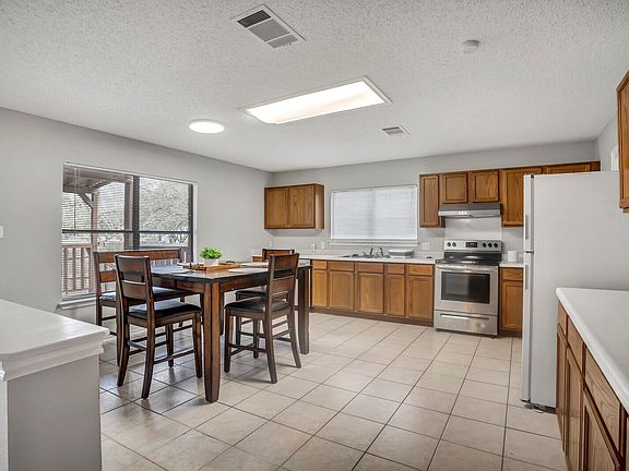 5th image of 6122 Roseborough Dr #2C-679417