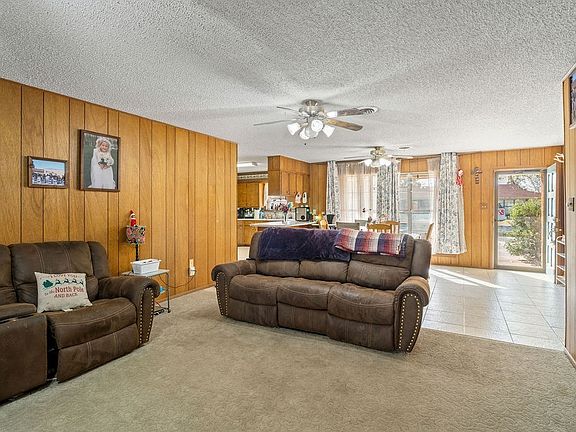 4th image of 400 Rocco Rd