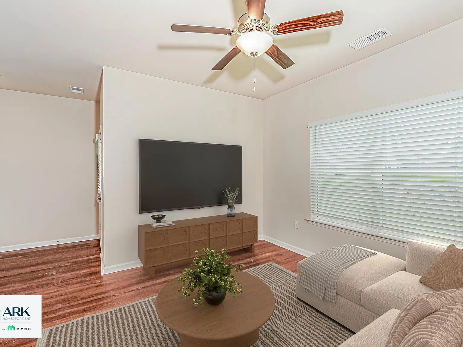 2 bed, 2.5 bath, 1259 sqft, $1,465 — Photo 2