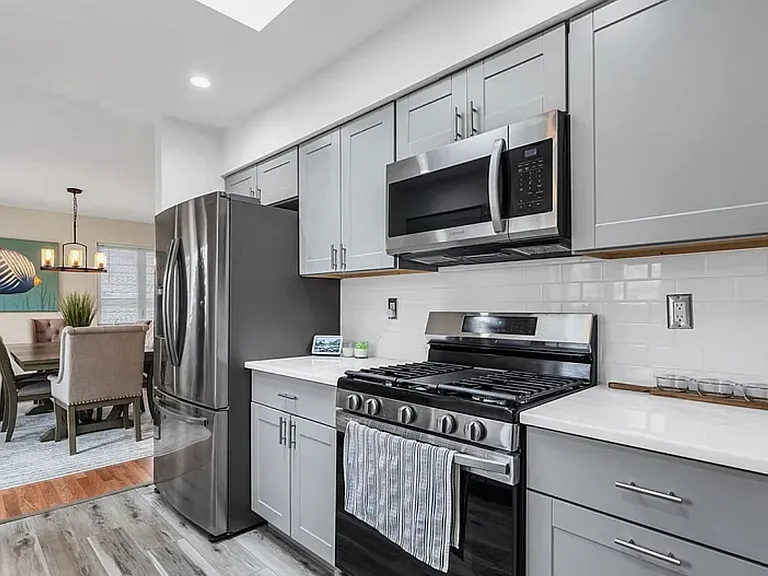 658 Driftwood Pl — Photo 5