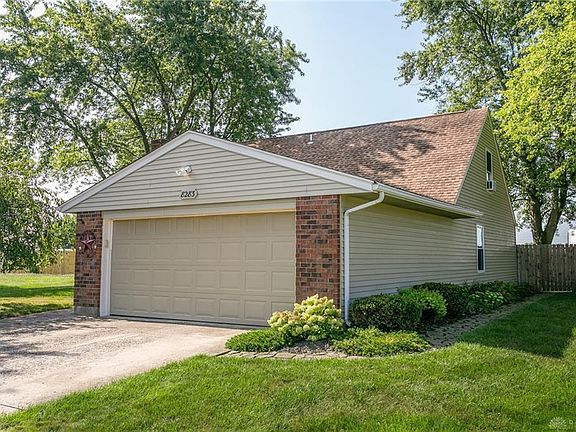3rd image of 8283 Sunnyvale Cir