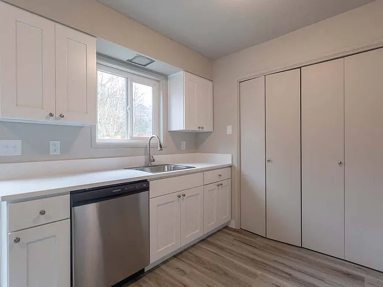 Heritage Townhomes — Photo 8