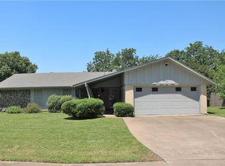 1710 Clifton Cir, Grand Prairie, TX 75051