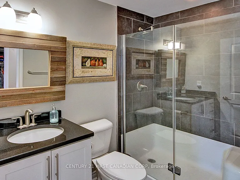330 Ridout St N #2108 — Photo 17