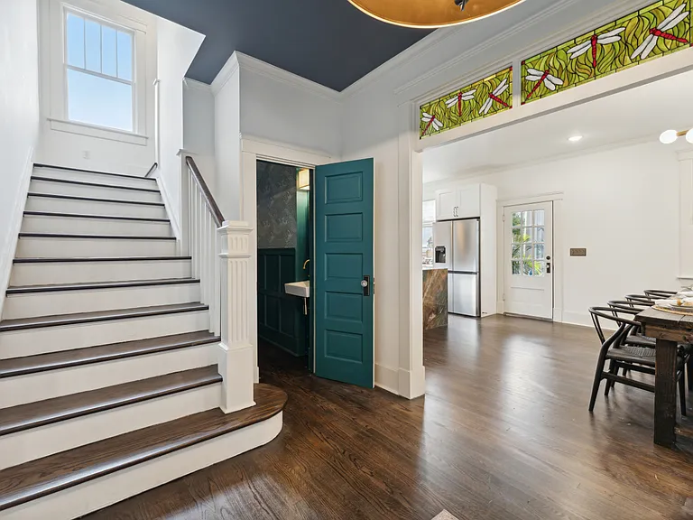 301 Washington Ave — Photo 14