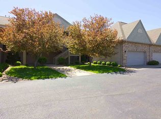 7323 N Villa Lake Dr, Peoria, IL 61615