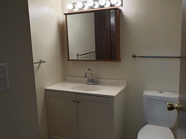1703 Broadway St #4, Niles, MI 49120