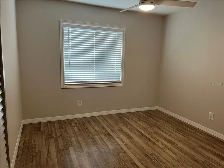 528 Golden Raintree Pl — Photo 23