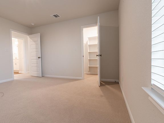 5th image of 2424 Oscar Eli Pl