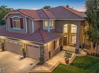 27537 Cunningham Dr, Santa Clarita, CA 91354