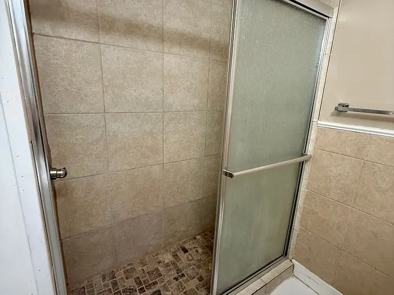 835 Iris St — Photo 11