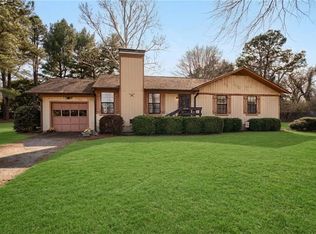 2038 Kathleen Pl, Hayes, VA 23072