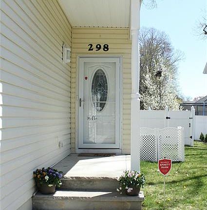 2nd image of 298 Keats Ave