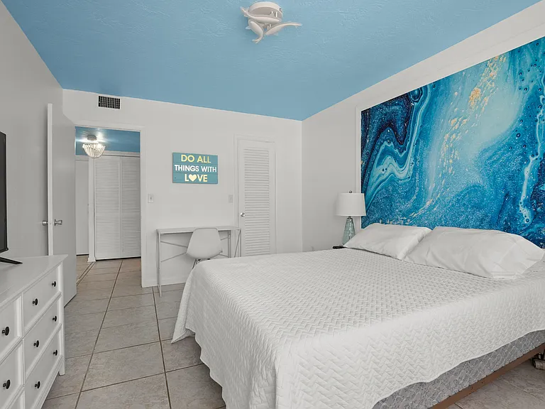 223 Columbia Dr #115 — Photo 9