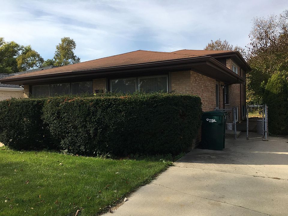 1st image of 609 Leclaire Ave