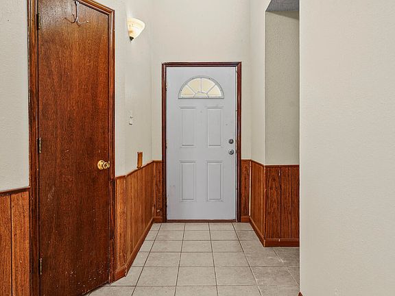 5th image of 10989 Willie Mays Dr